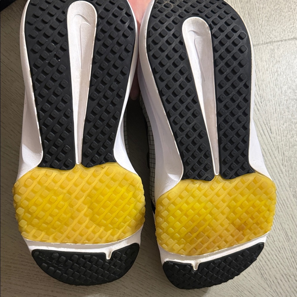 RARE Nike Air Zoom Traverse GS - FlyEase - Picture 5 of 6